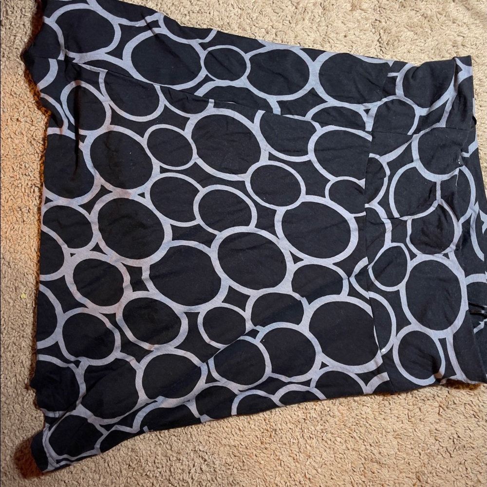 Vintage H&M knee-length black squirt